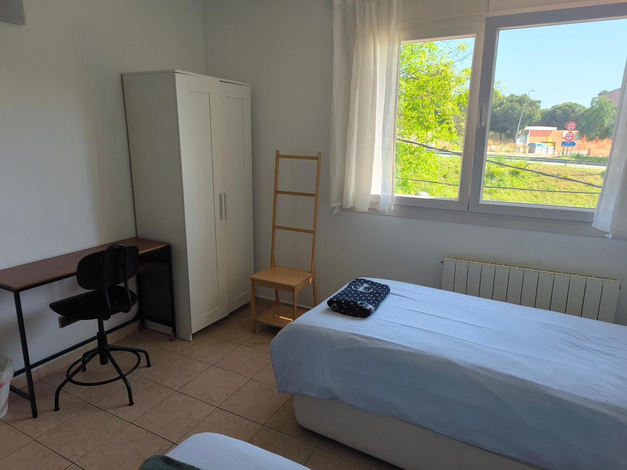 Barcelona Village Homestay Tiana Екстер'єр фото