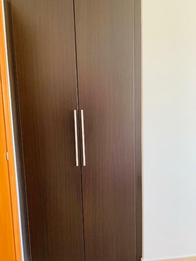 Barcelona Village Homestay Tiana Екстер'єр фото